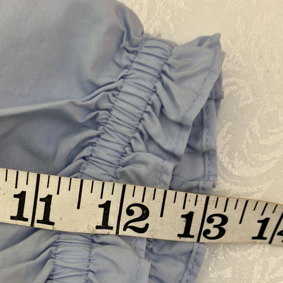 Levi's Rey Smocked Short Sleeve Blouse NWOTs - Picture 9 of 10